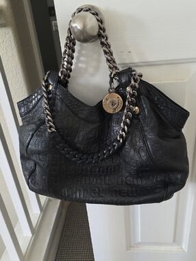 henri bendel Black Embossed Leather Chain-Handle Shoulder Bag